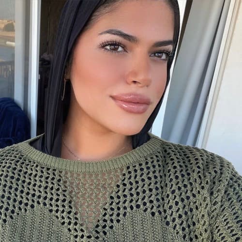 Merna W. profile